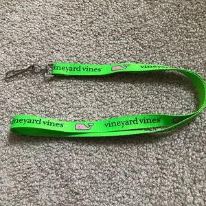 VINEYARD VINES GREEN LANYARD